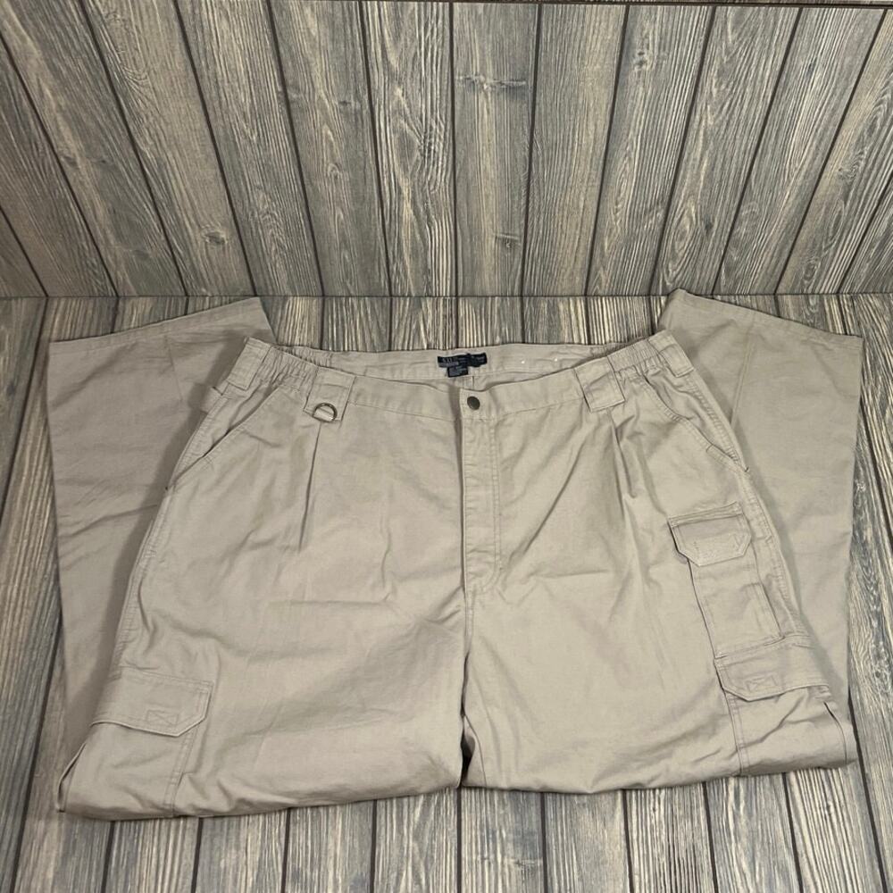 5.11 Tactical Men Cargo Pants Security Military Utility Sz 42x30 Tan 74251